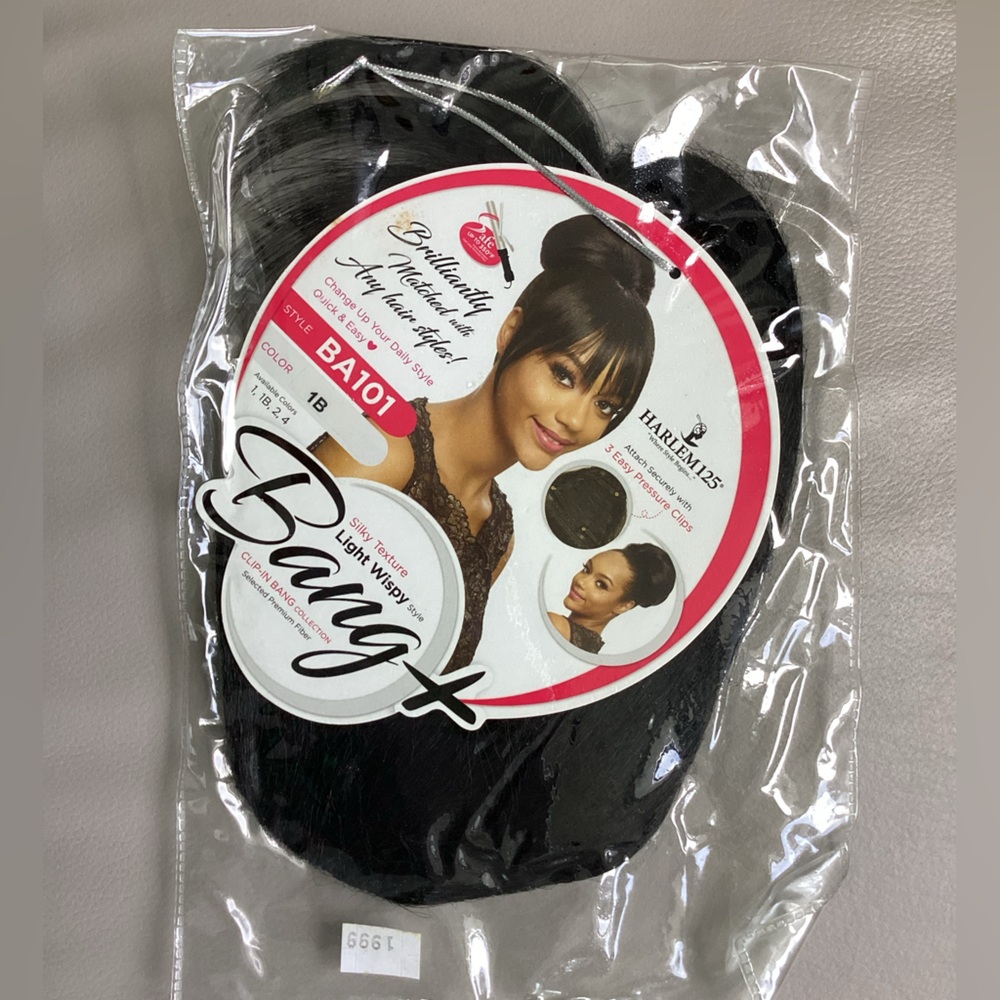 Black Hair Wig with Bangs